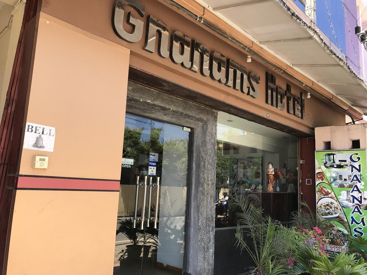 Gnaanams Hotel And Restaurant Jaffna Esterno foto
