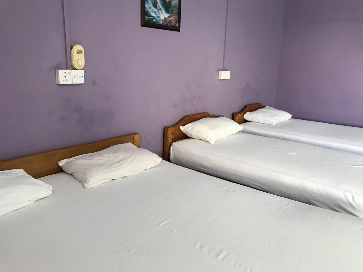 Gnaanams Hotel And Restaurant Jaffna Esterno foto
